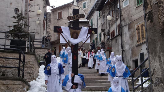 Venerdì Santo – “La Processione degli Incappucciati” Scanno